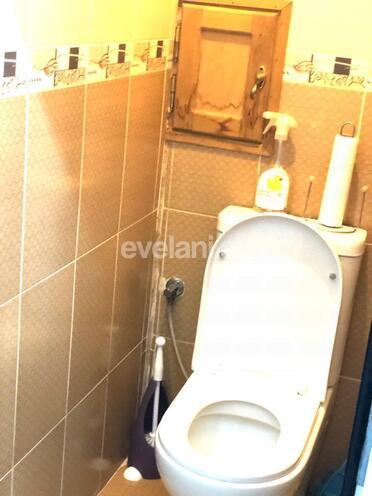 Продаётся, вторичка, 3-комнаты, 70 m², Насими m.