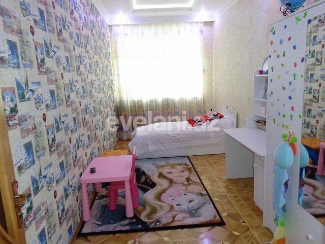Satılır, yeni tikili, 4 otaqlı, 160 m², Gənclik m.