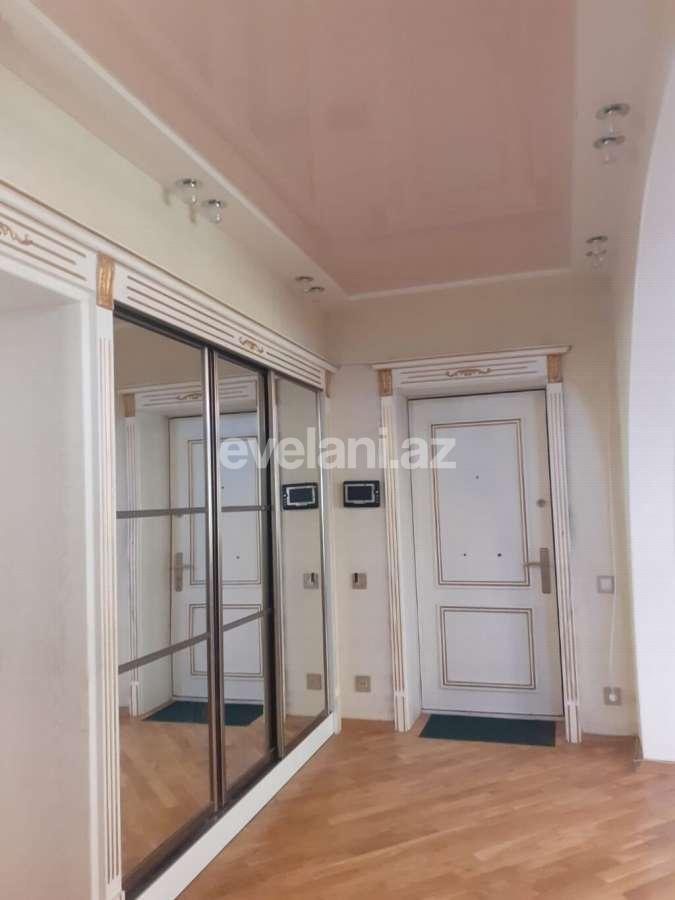 Satılır, köhnə tikili, 3 otaqlı, 80 m², Bakı, Nizami r, Qara Qarayev m.