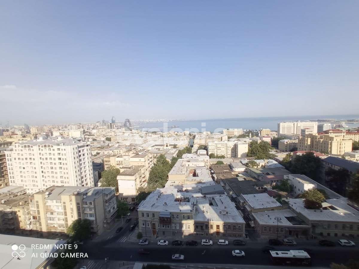 Satılır, yeni tikili, 4 otaqlı, 320 m², İçəri Şəhər m.