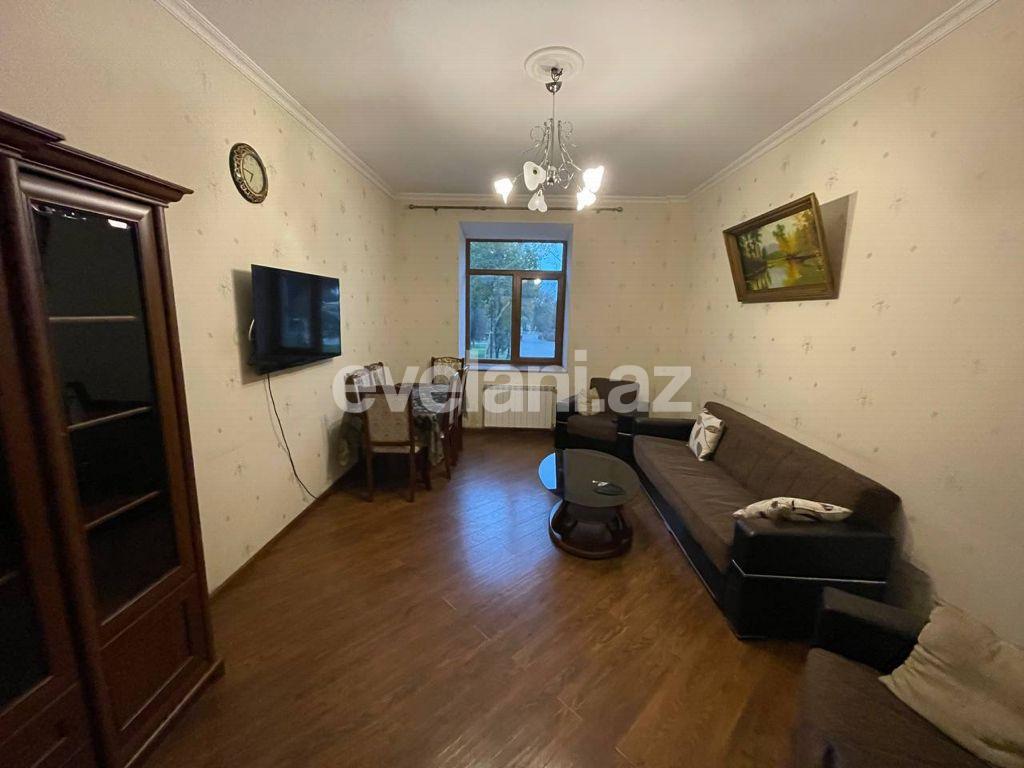 Satılır, köhnə tikili, 3 otaqlı, 90 m², Sahil m.