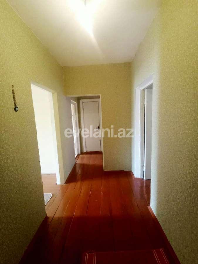 Satılır, köhnə tikili, 3 otaqlı, 80 m², Bakı, Nizami r, Xalqlar Dostluğu m.