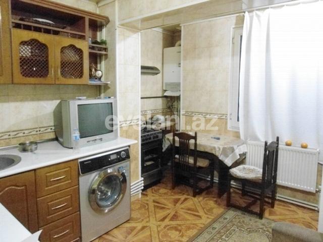 Satılır, köhnə tikili, 4 otaqlı, 110 m², Bakı, Yasamal r.