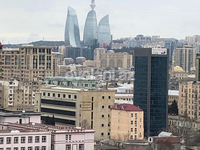 Sale, new building, 4 room, 170 m², Nasimi r.