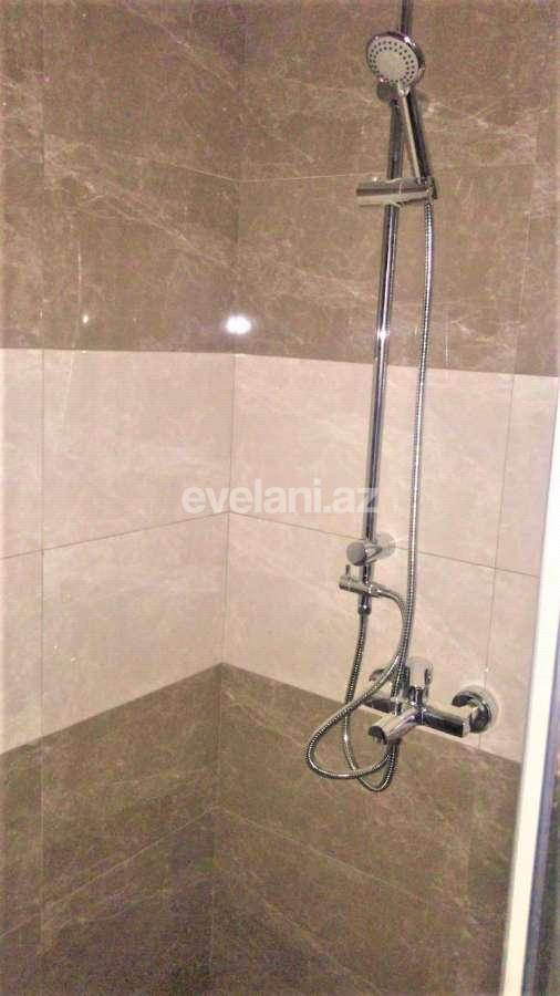 Satılır, yeni tikili, 2 otaqlı, 70 m², Neftçilər m.