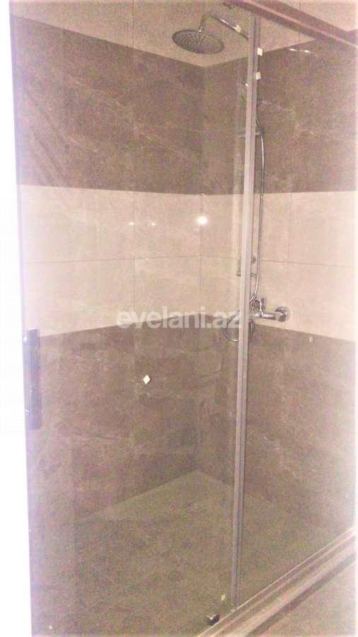 Satılır, yeni tikili, 2 otaqlı, 70 m², Neftçilər m.