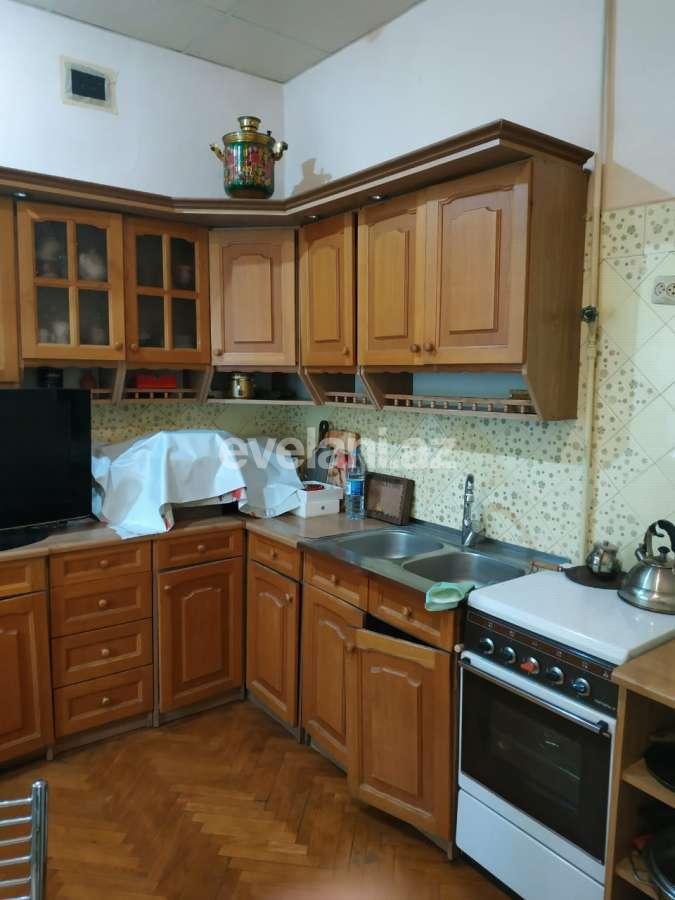 Satılır, köhnə tikili, 3 otaqlı, 80 m², Bakı, Nərimanov r, Montin q, Nəriman Nərimanov m.