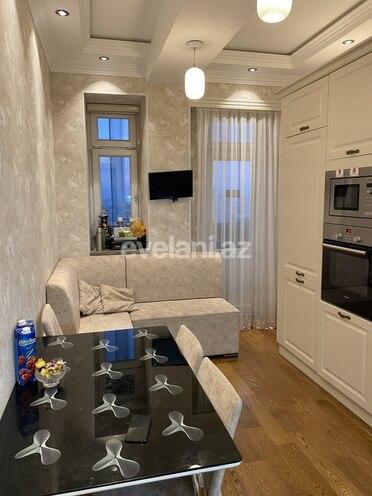 Satılır, yeni tikili, 3 otaqlı, 150 m², Bakı, Binəqədi r, Azadlıq prospekti m.