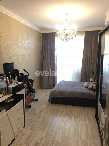 Продаётся, вторичка, 3-комнаты, 115 m², Баку, Ясамальский r, Ени Ясамал p, Иншаатчылар m.