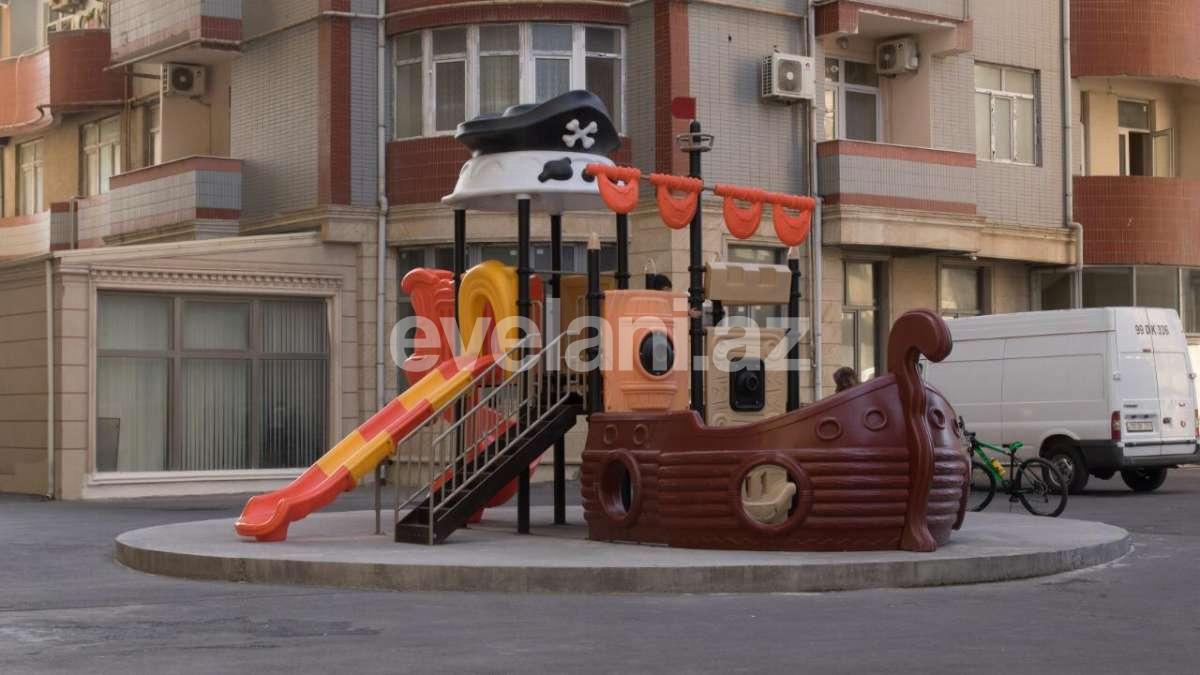 Kirayə verilir, yeni tikili, 3 otaqlı, 100 m², Bakı, Xətai r, Şah İsmayıl Xətai m.