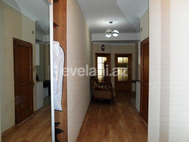Sale, new building, 2 room, 70 m², Inshaatchilar m.