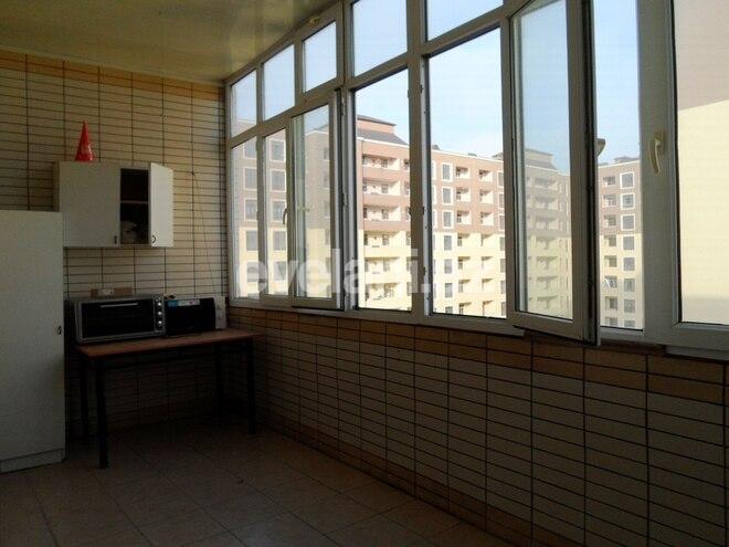 Sale, new building, 2 room, 70 m², Inshaatchilar m.