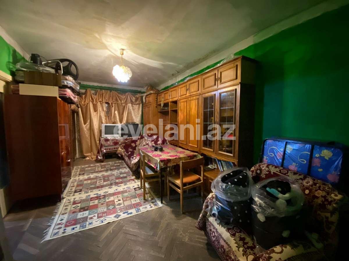 Satılır, köhnə tikili, 4 otaqlı, 100 m², İnşaatçılar m.