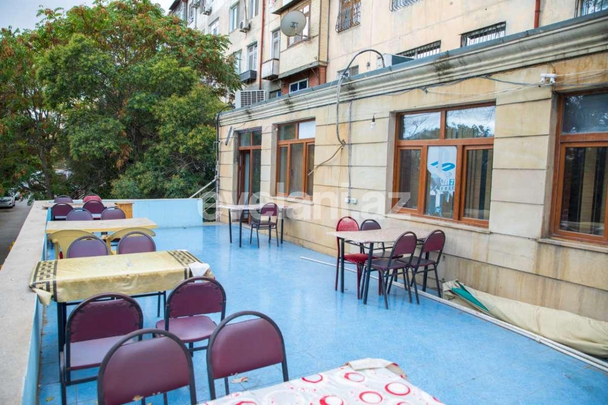 Satılır, obyekt, 450 m², Bakı, Nəsimi r, 4-cü mikrorayon q, Memar Əcəmi m.