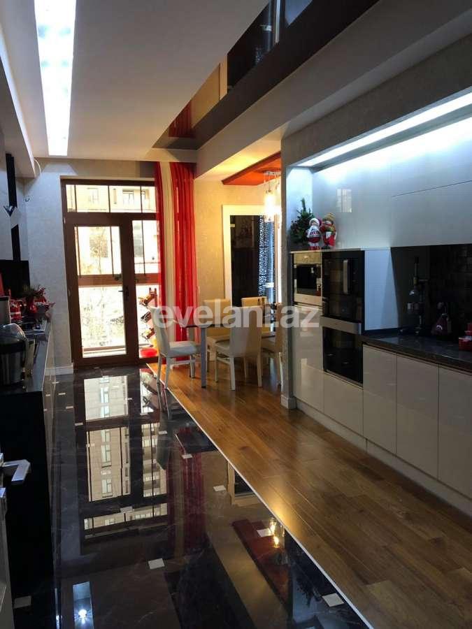 Satılır, yeni tikili, 5 otaqlı, 250 m², Elmlər Akademiyası m.