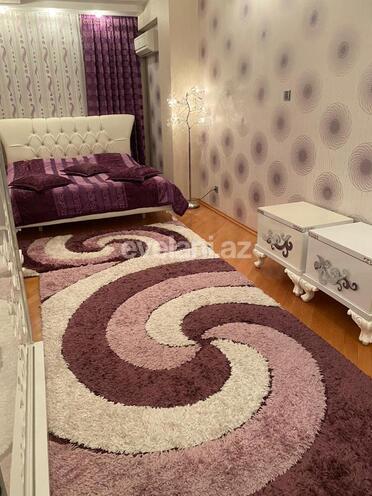 Satılır, yeni tikili, 3 otaqlı, 130 m², Bakı, Yasamal r, Yeni Yasamal q, İnşaatçılar m.