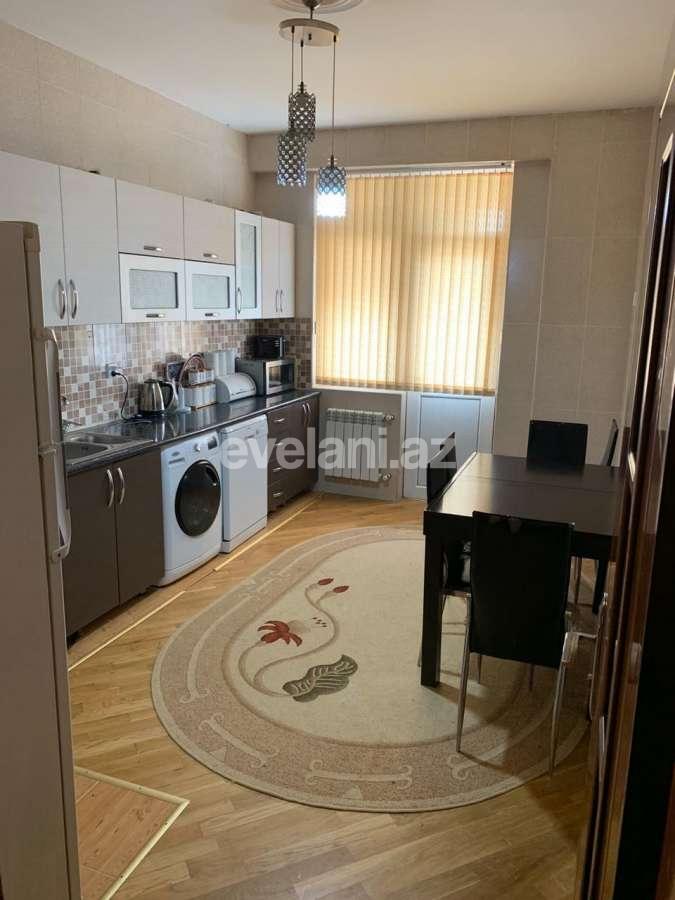 Satılır, yeni tikili, 4 otaqlı, 131 m², Bakı, Yasamal r, Yeni Yasamal q, İnşaatçılar m.