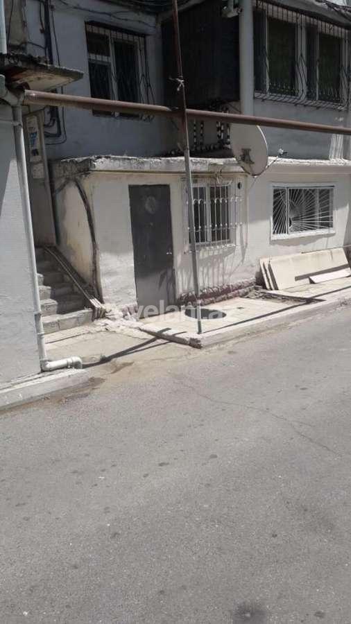 Satılır, köhnə tikili, 1 otaqlı, 17 m², Bakı, Yasamal r, Elmlər Akademiyası m.