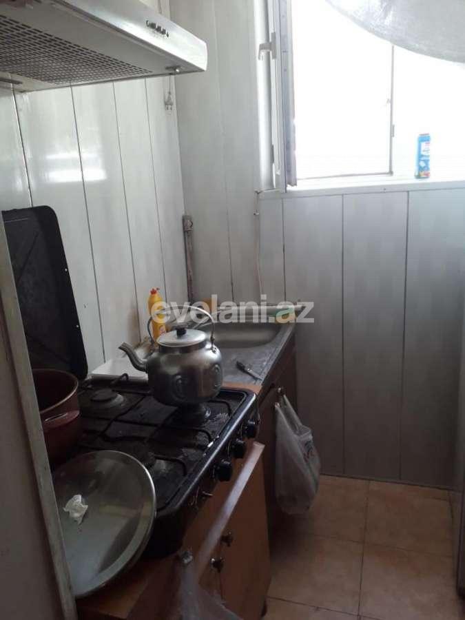 Satılır, köhnə tikili, 1 otaqlı, 17 m², Bakı, Yasamal r, Elmlər Akademiyası m.