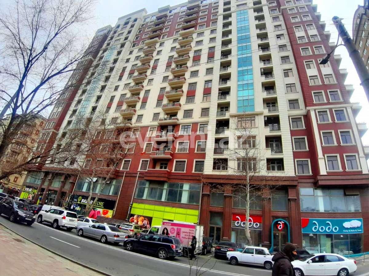 Sale, new building, 4 room, 200 m², Baku, Nasimi r.