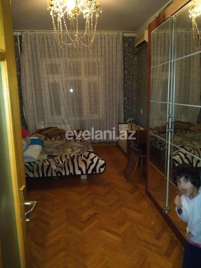 Sale, old building, 1 room, 45 m², Inshaatchilar m.