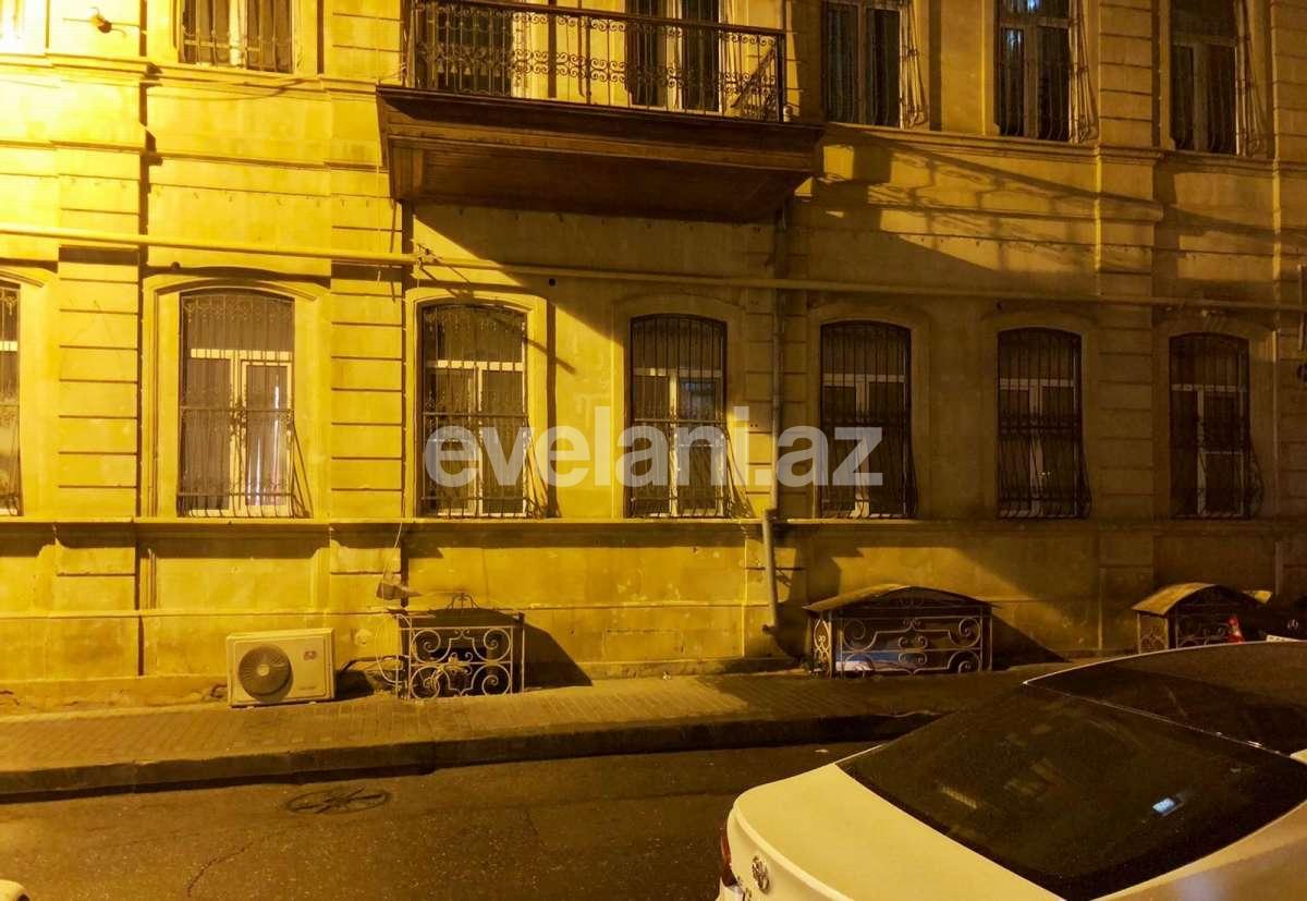 Сдаётся, дом / дача, 2-комнаты, 45 m², Баку, Сабаильский r, Ичери Шехер m.