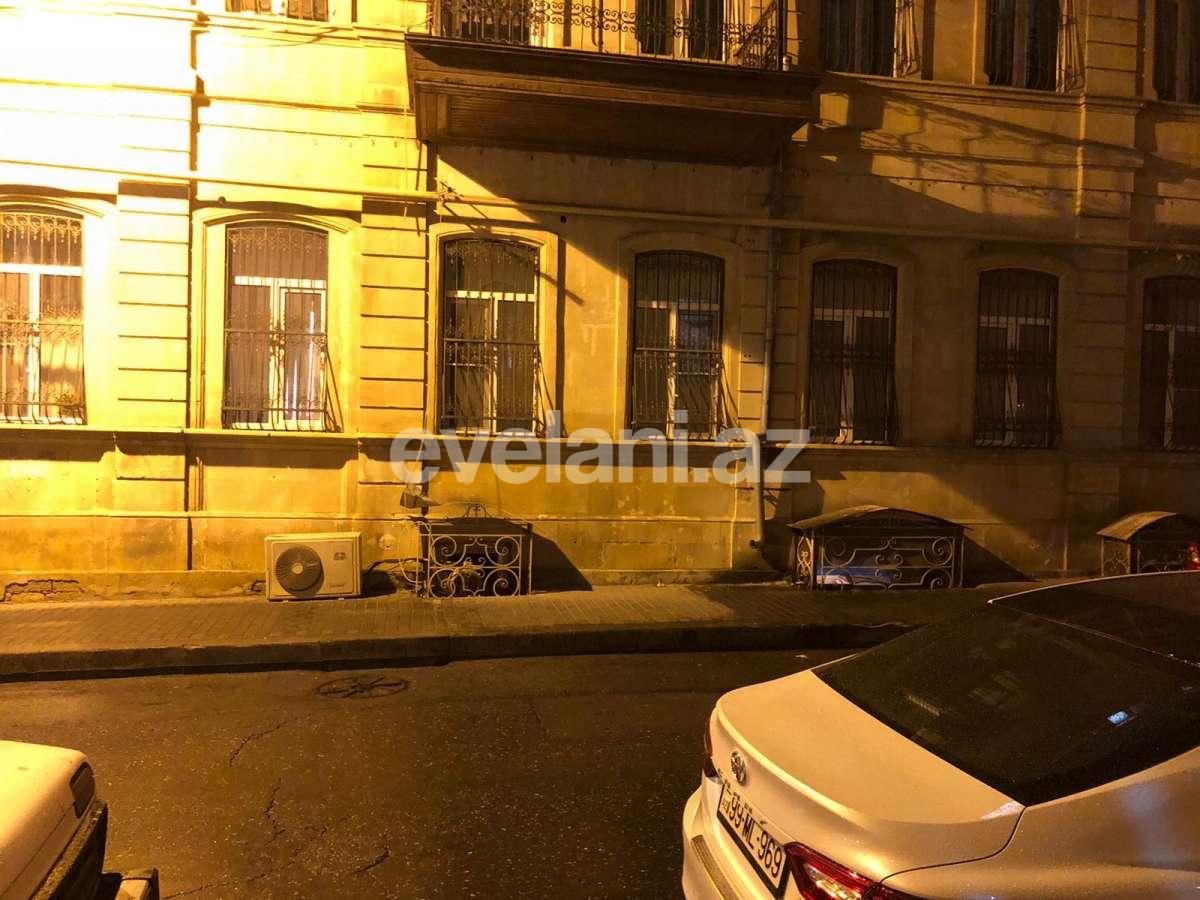 Сдаётся, дом / дача, 2-комнаты, 45 m², Баку, Сабаильский r, Ичери Шехер m.