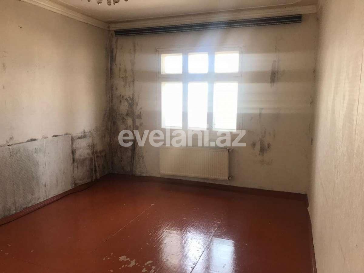 Satılır, köhnə tikili, 2 otaqlı, 60 m², Bakı, Nizami r, Xalqlar Dostluğu m.