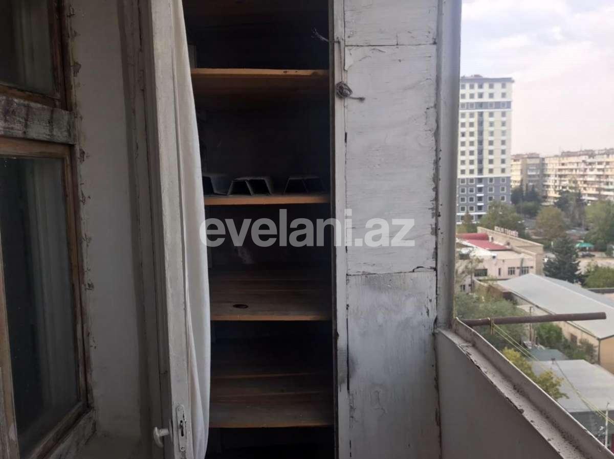 Satılır, köhnə tikili, 2 otaqlı, 60 m², Bakı, Nizami r, Xalqlar Dostluğu m.