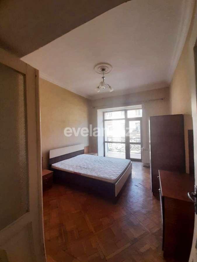 Satılır, köhnə tikili, 2 otaqlı, 80 m², Bakı, Səbail r, İçəri Şəhər m.