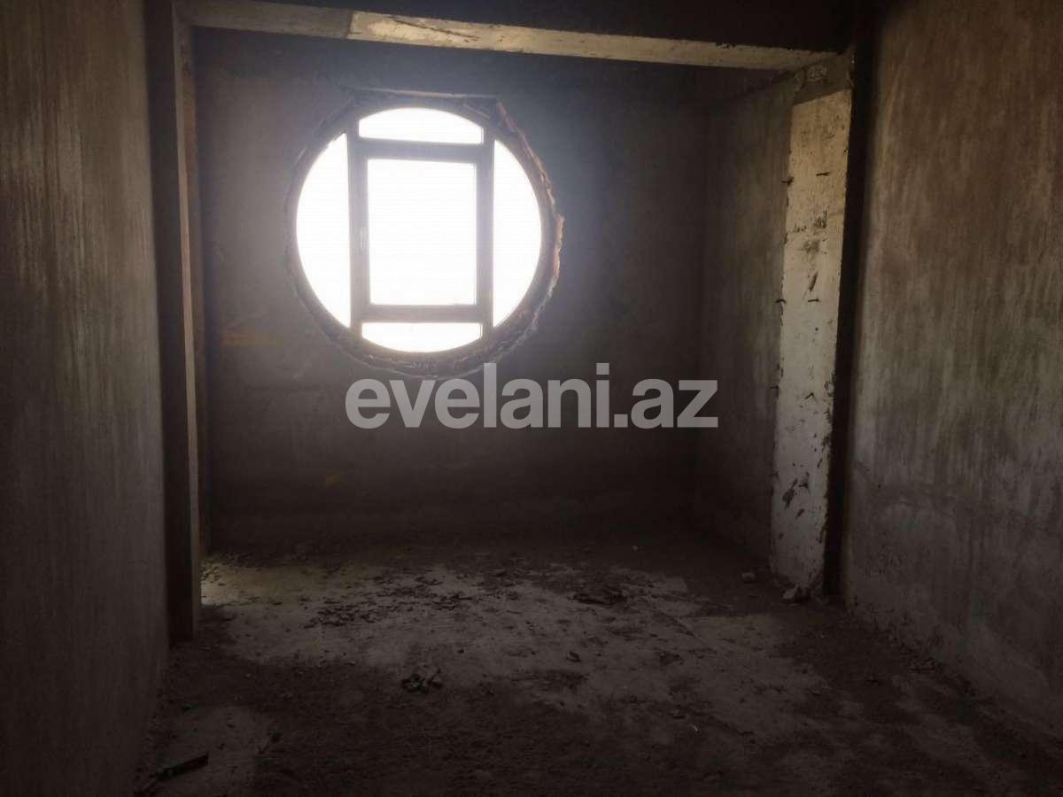 Sale, new building, 2 room, 111 m², Khalglar Doslugu m.