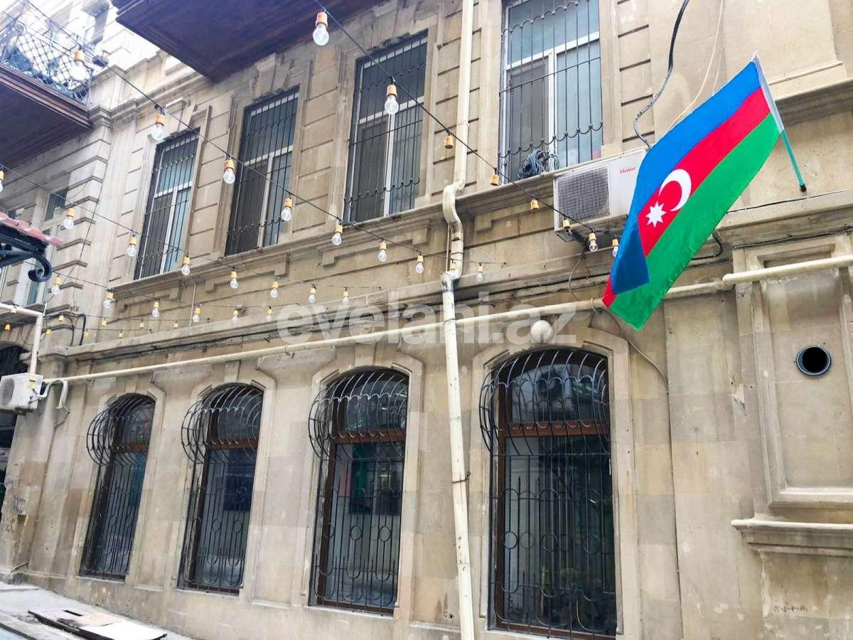 Продаётся, вторичка, 4-комнаты, 110 m², Ичери Шехер m.