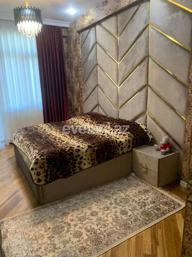 Satılır, yeni tikili, 2 otaqlı, 68 m², Azadlıq prospekti m.