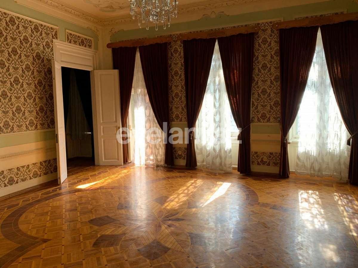 Rent, office, 6 room, 380 m², Sahil m.