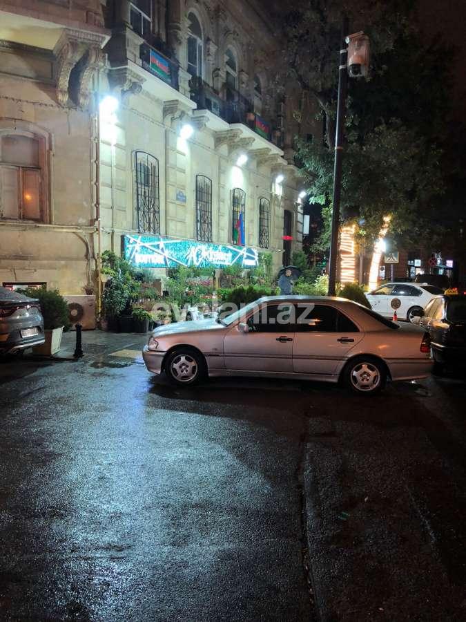 Satılır, həyət evi / bağ, 2 otaqlı, 31 m², İçəri Şəhər m.