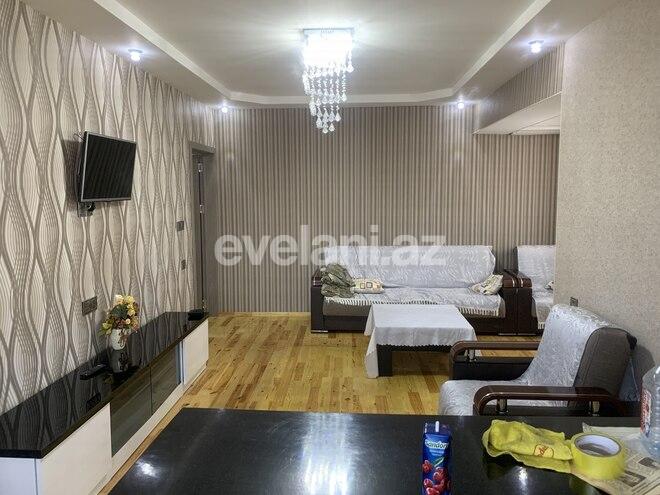 Satılır, köhnə tikili, 2 otaqlı, 60 m², Bakı, Binəqədi r, Azadlıq prospekti m.