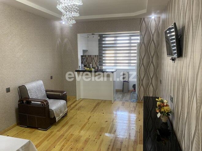 Satılır, köhnə tikili, 2 otaqlı, 60 m², Bakı, Binəqədi r, Azadlıq prospekti m.