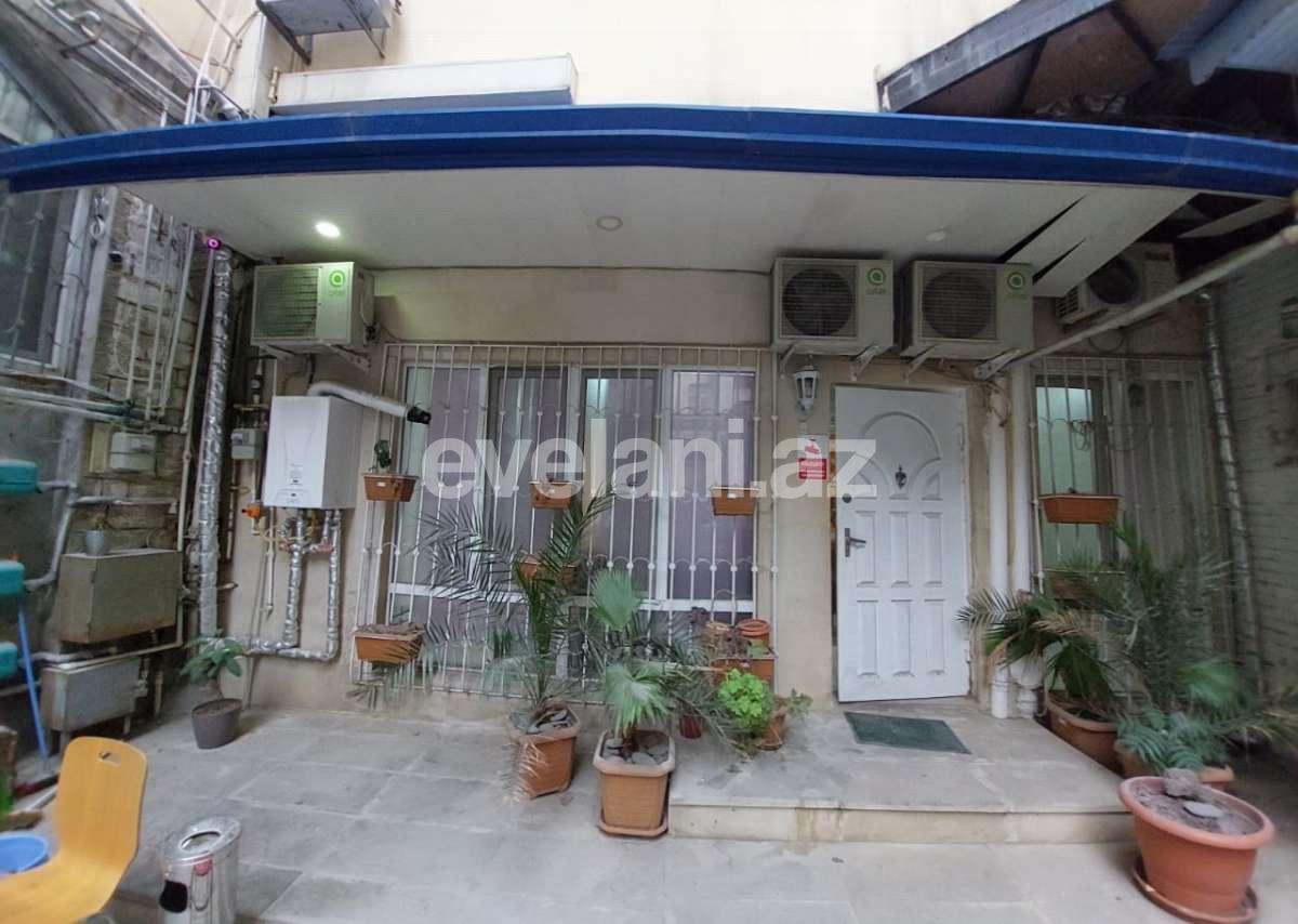 Sale, old building, 4 room, 140 m², Baku, Sabail r, Sahil m.