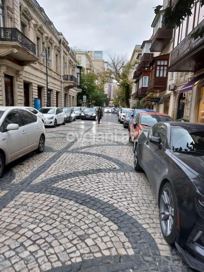 Sale, old building, 4 room, 140 m², Baku, Sabail r, Sahil m.