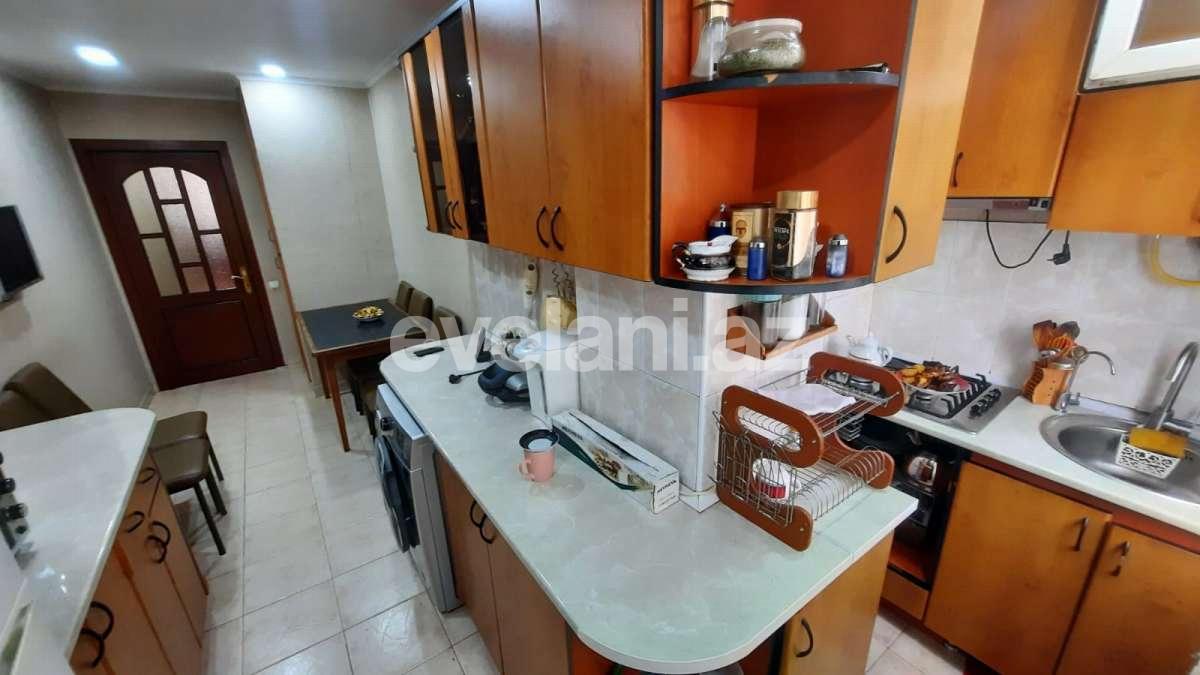 Satılır, köhnə tikili, 2 otaqlı, 70 m², Bakı, Nəsimi r, 28 may m.