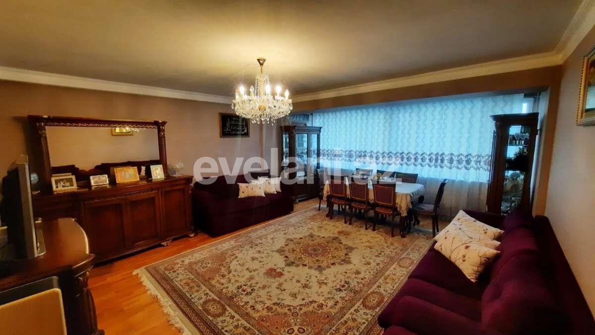 Satılır, köhnə tikili, 2 otaqlı, 70 m², Bakı, Nəsimi r, 28 may m.