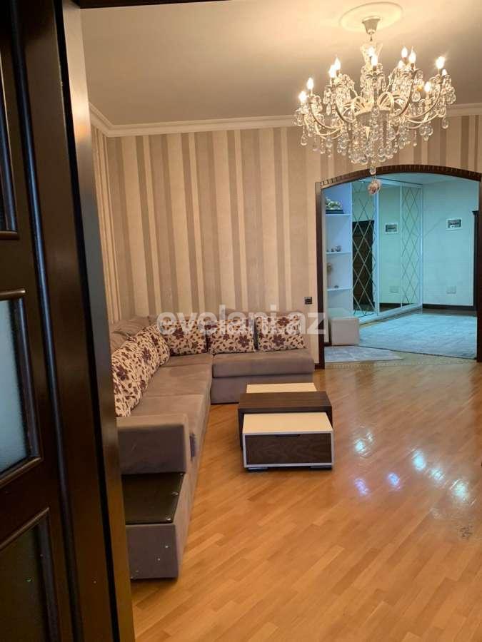 Satılır, yeni tikili, 3 otaqlı, 130 m², Bakı, Yasamal r, Elmlər Akademiyası m.