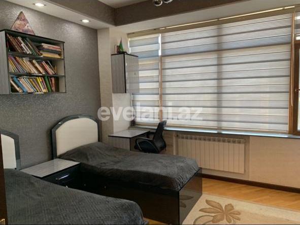 Satılır, yeni tikili, 3 otaqlı, 130 m², Bakı, Yasamal r, Elmlər Akademiyası m.