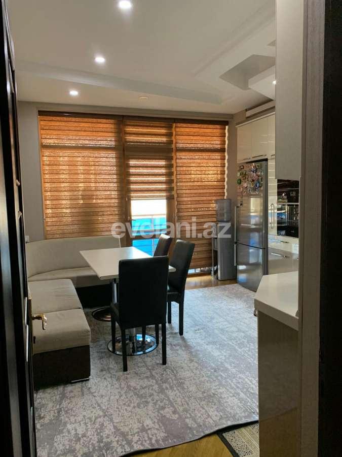 Satılır, yeni tikili, 3 otaqlı, 130 m², Bakı, Yasamal r, Elmlər Akademiyası m.