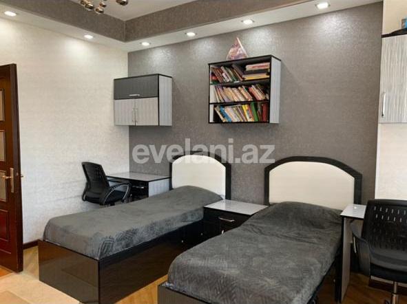 Satılır, yeni tikili, 3 otaqlı, 130 m², Bakı, Yasamal r, Elmlər Akademiyası m.