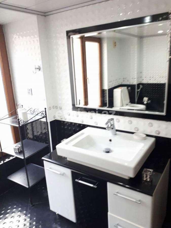 Satılır, köhnə tikili, 3 otaqlı, 105 m², Bakı, Nəsimi r, Sahil m.