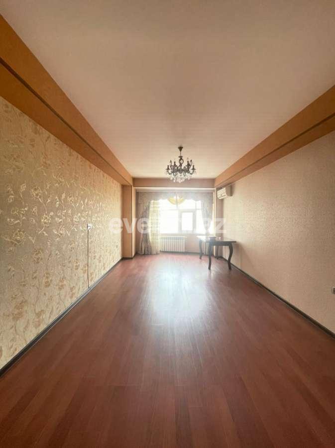 Satılır, yeni tikili, 3 otaqlı, 115 m², İnşaatçılar m.