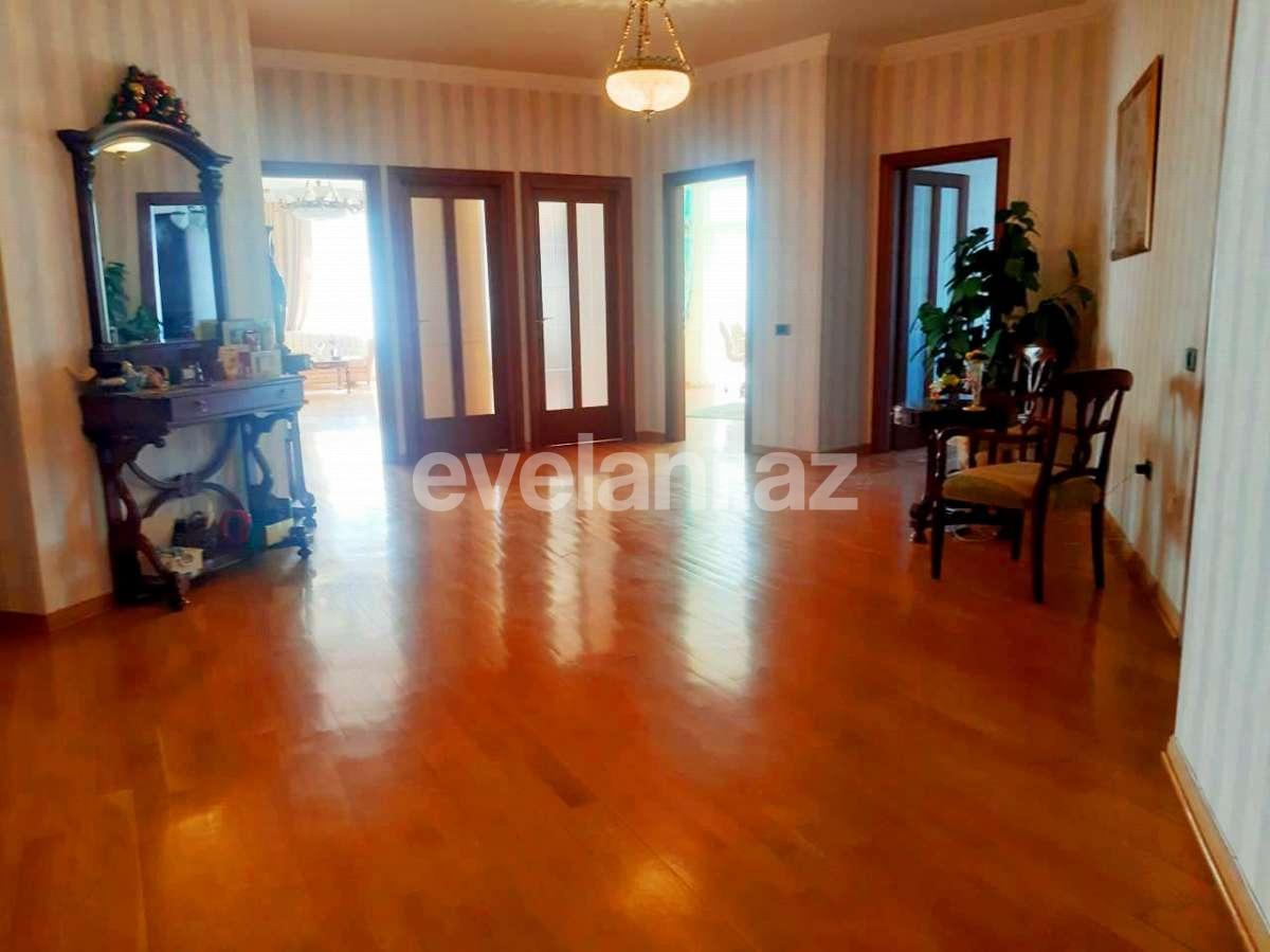 Sale, new building, 4 room, 220 m², 28 may m.