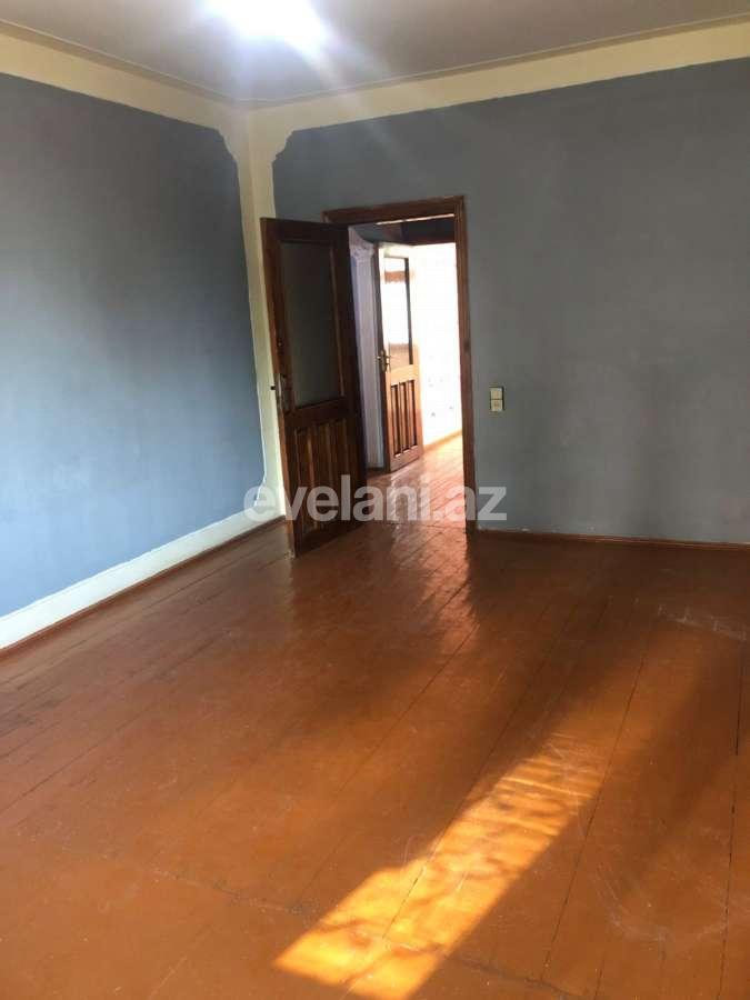 Sale, old building, 4 room, 95 m², Baku, Yasamal r, Elmlar Akademiyası m.