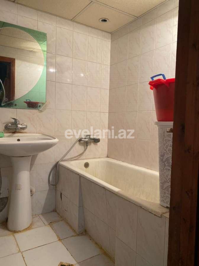 Sale, old building, 4 room, 95 m², Baku, Yasamal r, Elmlar Akademiyası m.